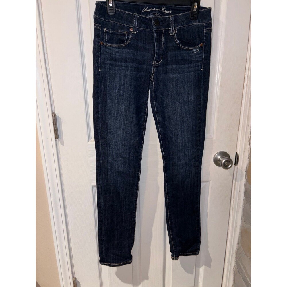 AMERICAN EAGLE SIZE 6 SKINNY JEANS
